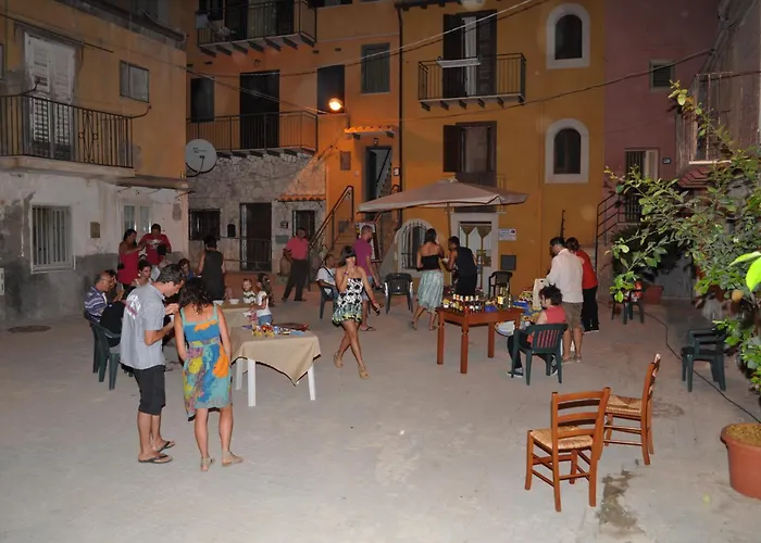 Case Albergo Al Cortiletto